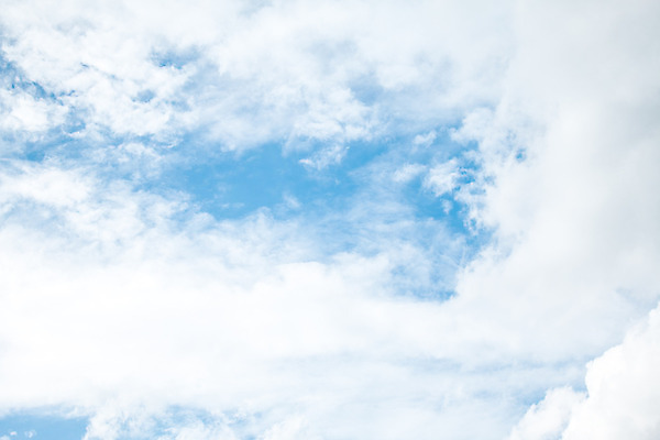 포토 JPG 해외이미지 구름 백그라운드 패턴 자연 하늘 바람 날씨 휴식 풍경 사람없음 야외 여름 파란색 빛 햇빛 우주 환경 에너지 자유 흰색 물방울 오픈 투명 순수 장면 천국 솜털 스카이라인 오존 천창 해외202004 해외포토 자연요소 계절 컬러 컨셉 무늬 태양 생태계 파일형식 이미지허브