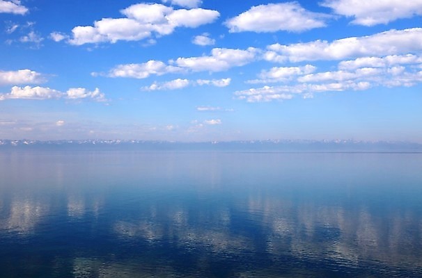 포토 JPG 해외이미지 구름 아시아 호수 바다 자연 풍경 사람없음 물 여름 파란색 햇빛 태양 반사 맑음 침묵 고요 광선 고독 순수 시력 러시아 장면 멀리 흐림 설정 시베리아 해외202004 해외포토 자연요소 계절 감정 유럽 나라 컬러 컨셉 날씨 소리 생태계 파일형식 이미지허브