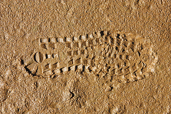 포토 JPG 해외이미지 백그라운드 신발 패턴 추상 사람없음 흙 인쇄 발자국 질감 트랙 점토 진흙 추적 선로 양발 자취 해외202004 해외포토 무늬 자국 모션 파일형식 이미지허브