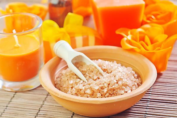 포토 JPG 해외이미지 그릇 꽃잎 꽃 리본 사람없음 주황색 스파 스파용품 비누 대나무발 향초 바디케어 입욕소금 해외202004 해외포토 식물 식기 컬러 초 위생용품 미용용품 오브젝트 소금 파일형식 이미지허브