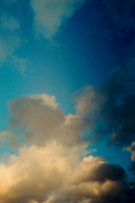 포토 JPG 해외이미지 구름 계절 백그라운드 자연 하늘 바람 날씨 추상 풍경 사람없음 야외 여름 파란색 빛 햇빛 우주 환경 맑음 검은색 어둠 회색 흰색 분위기 위험 장면 폭풍 솜털 나쁜 뇌우 오존 폭풍우 허리케인 해외202004 해외포토 자연요소 컬러 컨셉 무늬 태양 비_날씨 자연재해 생태계 파일형식 이미지허브