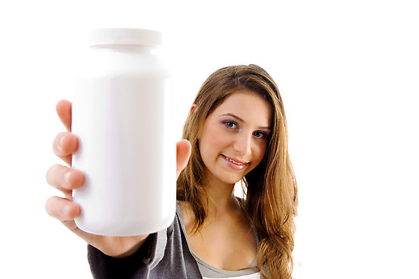 포토 JPG 해외이미지 백인 모델 여자 포즈 컨셉 갈색머리 실내 한명 20대 10대 가로 청춘 유행 흰색 잡기 화려 컨테이너 팩 보여주기 고립 해외202004 해외포토 서양인 1 헤어스타일 산업 컬러 모션 청소년 사람 청년 내부 화장품 파일형식 이미지허브