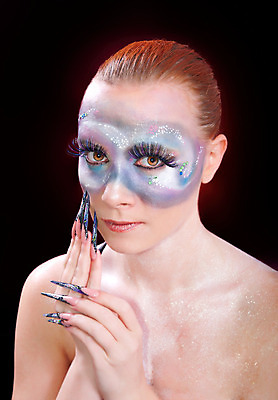 포토 JPG 해외이미지 모델 손 여자 얼굴 손가락 건강 한명 사람 성인 빨간색 빛 유행 화장품 립스틱 화려 우아함 손톱관리 속눈썹 피부 입술 해외202004 해외포토 1 컬러 컨셉 신체부위 뷰티 네일아트 눈썹 파일형식 이미지허브