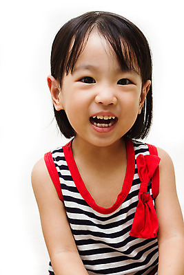 포토 JPG 해외이미지 1 응시 여자 행복 감정 아시아 얼굴 어린이 백그라운드 한명 미소 웃음 사람 동양인 청춘 귀여움 중국 기쁨 흰색 표현 닫기 달콤 긍정 걸음마 고립 천진난만 해외202004 해외포토 시선 나라 컬러 컨셉 모션 표정 인종 신체부위 맛 파일형식 이미지허브