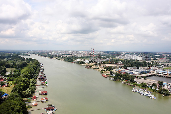 포토 JPG 해외이미지 나무 식물 구름 백그라운드 자연 하늘 휴가 파노라마 풍경 사람없음 야외 초록색 물 여름 파란색 강 햇빛 반사 환경 침묵 시골 연못 도시 황무지 가장자리 고독 숲 장면 타운 수평선 해외202004 해외포토 자연요소 계절 감정 컬러 촬영기법 태양 소리 둘레 생태계 파일형식 이미지허브