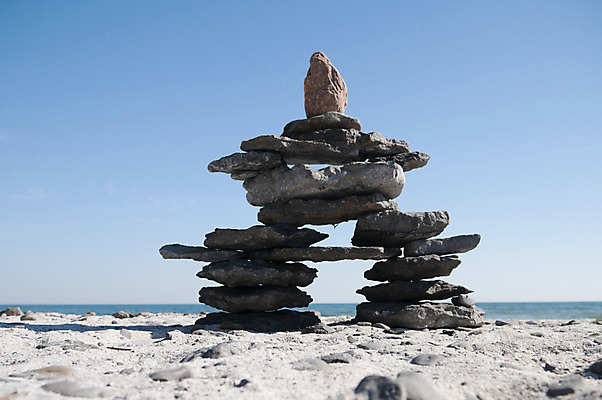 포토 JPG 해외이미지 공원 호수 파도 조각 캐나다 휴가 휴식 풍경 사람없음 가로 태양 조각상 여행객 평화 에너지 바위 만 심볼 암초 북쪽 해외202004 해외포토 자연요소 공공시설 바다 컨셉 북아메리카 사람 조형물 돌_바위 방향 파일형식 이미지허브