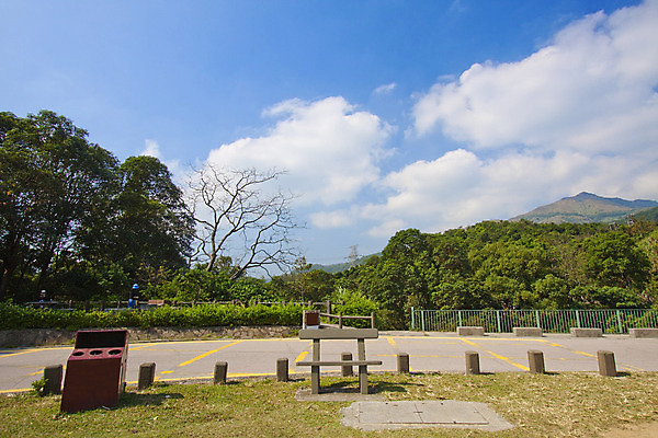 포토 JPG 해외이미지 나무 식물 계절 공원 도로 길 여행 백그라운드 잎 자국 자연 하늘 휴가 풍경 사람없음 야외 목재 빨간색 초록색 여름 빛 컬러풀 태양 평화 환경 맑음 일몰 봄 가을 나뭇가지 시골 황금 숲 장면 홍콩 내추럴 해외202004 해외포토 자연요소 공공시설 컬러 컨셉 재료 교통시설 날씨 노을 중국 생태계 파일형식 이미지허브