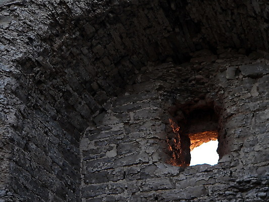 포토 JPG 해외이미지 문화 벽 패턴 건축양식 창문 벽돌 석조 경비 사람없음 건물 태양 탑 힘 일몰 도시 시간 성 수비 중세기사 중세 역사 중앙 질감 군용 러시아 타운 옛날 해외202004 해외포토 자연요소 건축물 건축 유럽 무늬 모션 군대 안전 노을 보호 파일형식 이미지허브