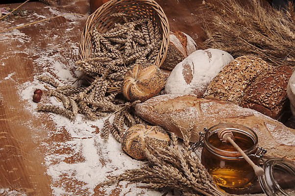 포토 JPG 해외이미지 식물 구름 전통 음식 빵 조각 백그라운드 다이어트 채소 과일 자연 탁자 하늘 아침 치즈 건조 파스타 건강 옥수수 씨앗 사람없음 목재 파란색 빛 갈색 주방 식사 빵집 맛 아침식사 상품 굽기 향수 준비 유기농 심플 밀가루 꿀 덩어리 작살 호밀 귀리 해외202004 해외포토 주간 자연요소 나무 웰빙 컬러 가구 컨셉 재료 유제품 곡류 서양음식 상점 화장품 가루 구이 생태계 파일형식 이미지허브