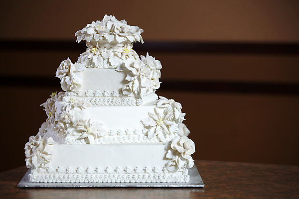 포토 JPG 해외이미지 꽃 결혼 사람없음 장식 케이크 흰색 웨딩케이크 해외202004 해외포토 식물 컬러 디저트 이벤트 파일형식 이미지허브