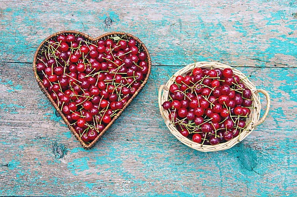 포토 JPG 해외이미지 식물 열매 음식 백그라운드 과일 표면 날씨 추상 디저트 바닥 사람없음 목재 가로 빨간색 초록색 페인트 수확 하트 시골 신선 거친 체리 달콤 오브젝트 질감 복고 스크래치 그런지 수목 숙성 옛날 해외202004 해외포토 모양 나무 컬러 무늬 농업 재료 맛 파일형식 이미지허브