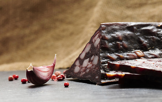 포토 JPG 해외이미지 전통 음식 조각 백그라운드 재료 건조 육류 돼지고기 요리 사람없음 검은색 식사 저녁식사 어둠 소고기 신선 소시지 맛 아침식사 상품 자르기 먹기 향신료 매움 슬라이스 칼로리 훈제 점심식사 살라미 해로움 해외202004 해외포토 컬러 컨셉 식재료 모션 가공식품 향미료 파일형식 이미지허브