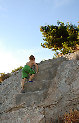 포토 JPG 해외이미지 1 공원 남자 행복 얼굴 어린이 건축양식 자연 하늘 성공 휴가 산 한명 서기 사람 소년 야외 초록색 파란색 계단 정원 에너지 자유 수확 오픈 정상 심볼 흥분 오르기 팔 단계 걸음마 골 독립 필승 해외202004 해외포토 공공시설 건축 감정 컬러 컨셉 농업 모션 신체부위 우승 생태계 파일형식 이미지허브