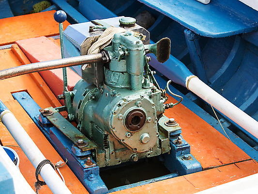 포토 JPG 해외이미지 산업 요트 부분 사람없음 내부 목재 금속 힘 기계 운전 보트 철 볼트 엔진 기어 모터 고립 디젤 실린더 철강 해외202004 해외포토 나무 배_교통 재료 모션 재질 공구 파일형식 이미지허브