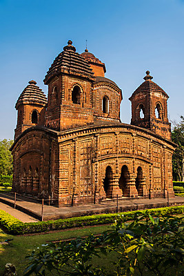 포토 JPG 해외이미지 구름 아시아 종교 문화 조각 여행 건축양식 하늘 날씨 사람없음 건물 장식 세계 태양 조각상 교회 평화 침묵 바위 기도 사찰 역사 재산 인도인 신성 사암 목각 천연기념물 사당 숭배 옛날 힌두교 해외202004 해외포토 자연요소 외국인 건축물 건축 나라 컨셉 종교건축 동양인 금융 조형물 소리 돌_바위 파일형식 이미지허브