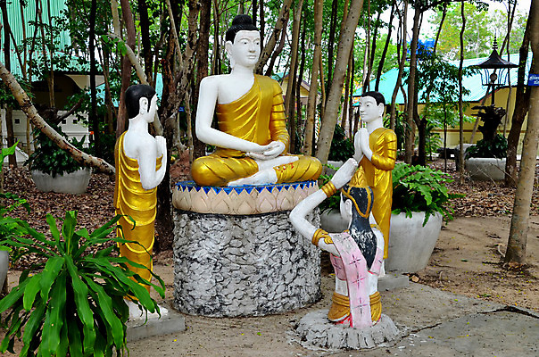 포토 JPG 해외이미지 전통 디자인 옷 아시아 종교 조각 백그라운드 패턴 바지 태국 표면 형상 사람없음 장식 파란색 조각상 숫자 유행 믿음 탑 직물 도시 사찰 뱀 숲 악마 남색 성직자 승려 목사 질감 땀 섬유 수도원 그런지 사리탑 수녀원 숭배 신앙심 옛날 우화 철학 충실 스타일 해외202004 해외포토 문자 건축물 교육 감정 나라 컬러 무늬 종교건축 파충류 하의 조형물 파일형식 이미지허브