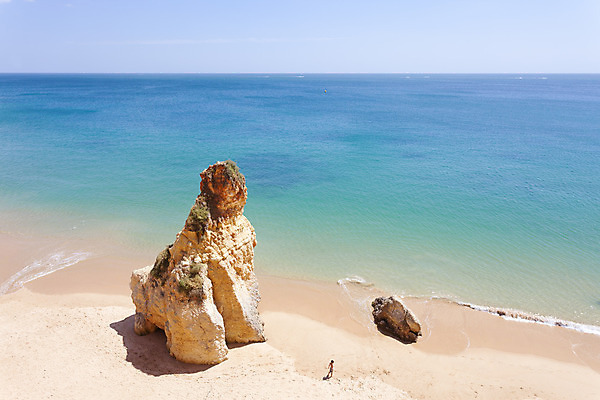 포토 JPG 해외이미지 모래 바다 여행 자연 휴가 휴식 풍경 사람없음 물 침묵 자유 시골 만 황무지 포르투갈 엽서 천국 대서양 파라다이스 회복 해외202004 해외포토 자연요소 유럽 컨셉 소리 편지 생태계 파일형식 이미지허브