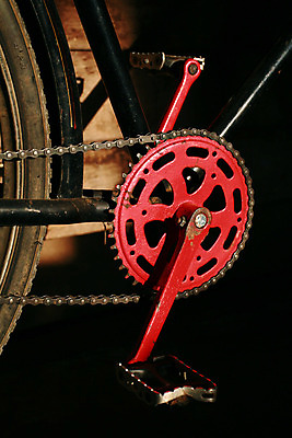 포토 JPG 해외이미지 라이프스타일 백그라운드 일러스트 태국 휴식 프레임 그림자 사람없음 빨간색 파란색 운동 햇빛 반사 자전거 검은색 도시 바퀴 오브젝트 복고 옛날 페달 해외202004 해외포토 아시아 컬러 컨셉 건강 생활 태양 바이크 파일형식 이미지허브