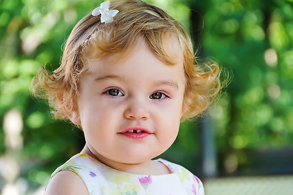 포토 JPG 해외이미지 백인 1 여자 유럽 어린이 2 3 한명 사람 소년 흰색 아기 신생아 연도 월 해외202004 해외포토 서양인 남자 나라 컬러 날짜 파일형식 이미지허브