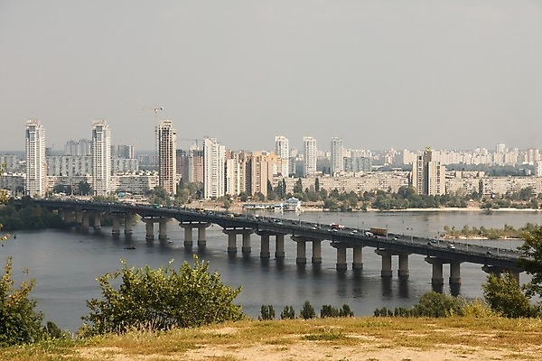 포토 JPG 해외이미지 건축양식 하늘 파노라마 풍경 사람없음 야외 건물 파란색 강 도시풍경 블록 도시 큼 타운 스카이라인 우크라이나 해외202004 해외포토 건축물 건축 유럽 컬러 촬영기법 크기 파일형식 이미지허브