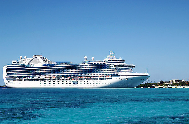 포토 JPG 해외이미지 바다 섬 여행 요트 교통시설 하늘 휴가 휴식 항해 풍경 사람없음 물 여름 파란색 태양 항구 신혼여행 흰색 보트 고급 큼 크루즈 활 함선 승객 포트 닻 이국적 파라다이스 수평선 해외202004 해외포토 자연요소 계절 컬러 결혼 교통 컨셉 배_교통 크기 시설 파일형식 이미지허브