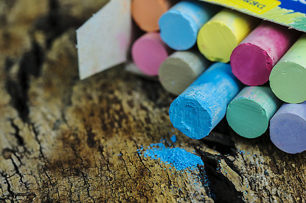 포토 JPG 해외이미지 디자인 교육 백그라운드 학교 창조 미술 사람없음 목재 세트 컬러풀 유치원 장비 수확 그리기 그림 분필 고립 해외202004 해외포토 나무 컬러 농업 재료 모션 문화예술 초크 파일형식 이미지허브