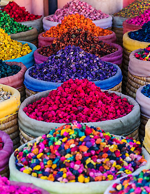 포토 JPG 해외이미지 꽃잎 꽃 음식 여행 백그라운드 재료 아프리카 벽지 건조 요리 사람없음 야외 가로 세로 쇼핑 컬러풀 바구니 우주 상점 신선 변화 시장 허브 향신료 향기 모로코 건강식 카피스페이스 해외202004 해외포토 식물 나라 컬러 컨셉 공백 냄새 향미료 파일형식 이미지허브