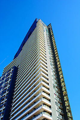 포토 JPG 해외이미지 외관 비즈니스 건축양식 창문 유리 사람없음 건물 파란색 빛 사무실 태양 탑 고층빌딩 도시 재산 큼 해외202004 해외포토 자연요소 건축물 건축 컬러 재질 빌딩 금융 크기 파일형식 이미지허브