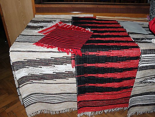 포토 JPG 해외이미지 전통 손 옷 산업 패턴 기술 미술 사람없음 유행 기계 장식볼 직물 면 업무 개울 실 수리 매끈함 바느질 디자이너 만들기 쇼 테이프 짜임 주인 수공예 재단 양모 엮은 짜기 필라멘트 해외202004 해외포토 직업 무늬 모션 문화예술 문구용품 신체부위 장식 강 작업 감각 공예 파일형식 이미지허브