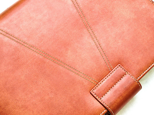 포토 JPG 해외이미지 종이 백그라운드 비즈니스 설계 나선형 사람없음 책 사무실 갈색 다이어리 쪽지 공책 자료 공백 달력 덮개 흰색 반지 시간 오픈 날짜 메시지 가죽 오브젝트 싱글 문서 페이지 개성 바인더 주소 패드 월 고립 조언 공급 목차 해외202004 해외포토 컬러 컨셉 무늬 장신구 문구용품 사무용품 뚜껑 파일형식 이미지허브