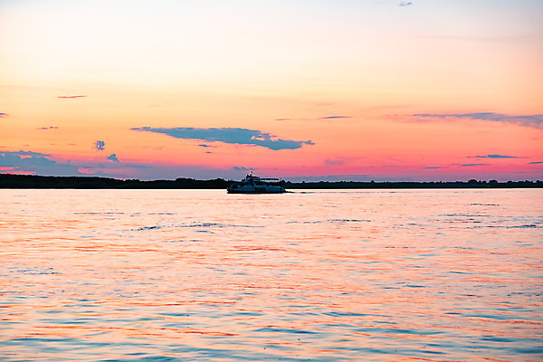 포토 JPG 해외이미지 구름 공원 여행 백그라운드 오렌지 자연 하늘 표면 날씨 풍경 사람없음 야외 빨간색 초록색 물 여름 빛 강 햇빛 태양 노란색 황혼 일몰 저수지 연못 도시 개울 저녁 강가 러시아 대야 천국 멀리 스카이라인 내추럴 수평선 해외202004 해외포토 자연요소 계절 공공시설 유럽 컬러 과일 노을 야간 생태계 파일형식 이미지허브