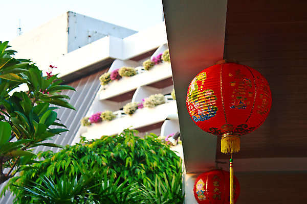 포토 JPG 해외이미지 종이 곡선 중국문화 매달리기 사람없음 빨간색 빛 중국 등불 축하 원형 해외202004 해외포토 도형 동양문화 아시아 선 컬러 외국문화 컨셉 모션 조명 파일형식 이미지허브