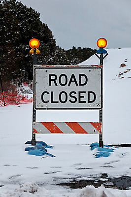 포토 JPG 해외이미지 도로 여행 패턴 오렌지 교통시설 거리 경고 사람없음 빨간색 금속 줄무늬 금지 흰색 시골 도시 업무 고속도로 수리 위험 바리케이드 장애물 입장 심볼 사인 신호 공지사항 종료 개발 고립 교외 그만 업그레이드 해외202004 해외포토 길 컬러 교통 컨셉 무늬 과일 재질 작업 시설 파일형식 이미지허브