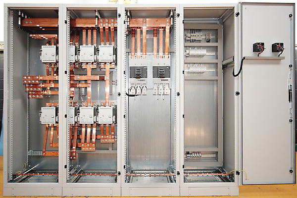포토 JPG 해외이미지 산업 사람없음 힘 에너지 바 연결 창고 철사 자동 제어 해외202004 해외포토 파일형식 이미지허브