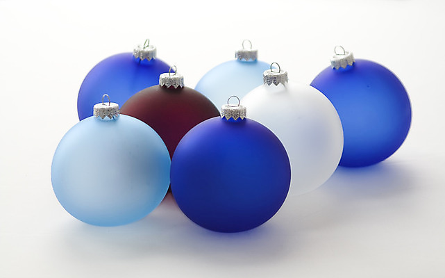 포토 JPG 해외이미지 전통 하늘색 크리스마스 겨울 공 유리 사람없음 장식 파란색 장난감 반사 보라색 축제 흰색 축하 12월 여의주 해외202004 해외포토 계절 기념일 컬러 컨셉 재질 날짜 파일형식 이미지허브