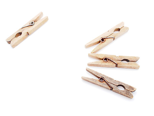 포토 JPG 해외이미지 옷 길 선 밧줄 줄 컨셉 가사 가정 넥타이 건조 집게 사람없음 목재 세트 사무실 우주 봄 수확 공구 잡기 소나무 업무 닫기 코드 빨래 빨랫줄 청소 묘사 오브젝트 보따리 복고 클립 빨래집게 내추럴 고립 해외202004 해외포토 나무 잡화 계절 농업 비즈니스 재료 모션 도구 작업 파일형식 이미지허브