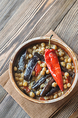 포토 JPG 해외이미지 백그라운드 다이어트 토마토 채소 오렌지 부분 태국 고추 탁자 가지 양파 건강 마늘 요리 사람없음 목재 빨간색 초록색 갈색 노란색 우유 시골 신선 뜨거움 사발 정상 크림 매움 코코넛 후추 카레 점심식사 병아리콩 채식주의자 핸드메이드 해외202004 해외포토 나무 아시아 음식 컬러 가구 과일 재료 유제품 콩 식사 사기그릇 맛 향신료 채식 파일형식 이미지허브