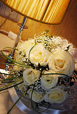 포토 JPG 해외이미지 꽃잎 꽃 꽃다발 결혼 결혼식 휴가 사람없음 장식 가로 장미 흰색 축하 해외202004 해외포토 식물 컬러 컨셉 이벤트 파일형식 이미지허브