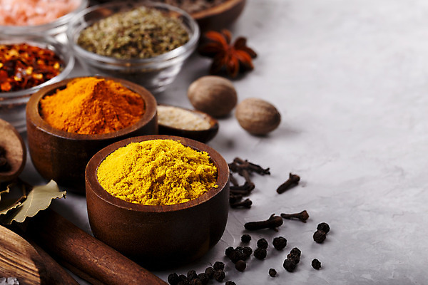 포토 JPG 해외이미지 백그라운드 재료 고추 파프리카 건조 마늘 요리 동양인 사람없음 빨간색 숟가락 양념 조미료 고수 가루 인도인 허브 매움 소금 레시피 후추 카레 로즈메리 시나몬 강황 해외202004 해외포토 외국인 식물 음식 컬러 채소 식재료 수저 인종 맛 향신료 향미료 파일형식 이미지허브