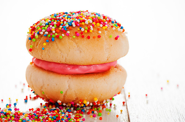 포토 JPG 해외이미지 전통 어린이 음식 백그라운드 크리스마스 딸기 엄마 휴가 디저트 발렌타인데이 사탕 선물 사랑 사람없음 장식 컬러풀 쿠키 케이크 얼음 빵집 흰색 축하 대접 신선 원형 생일 달콤 맛 작음 설탕 굽기 먹기 뿌리기 배고픔 크림 묘사 질감 고립 미니 바닐라 페스츄리 핸드메이드 해외202004 해외포토 자연요소 도형 기념일 감정 빵 컬러 컨셉 과일 가족 모션 데이이벤트 사람 상점 크기 구이 파일형식 이미지허브