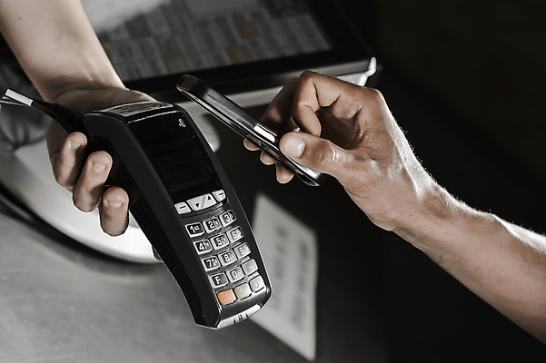 포토 JPG 해외이미지 이동 컨셉 돈 밭 비즈니스 통신 탁자 모바일 관리 선물 사람없음 목재 금융 상자 컬러풀 상점 디지털 자료 신용카드 지갑 닫기 구매 정상 무선전화기 고객 스마트 상업 전염 시스템 소매 계산원 인출 체크아웃 터미널 해외202004 해외포토 나무 직업 컬러 가구 농업 재료 모션 경제 쇼핑 재산 질병 전화기 감염 파일형식 이미지허브