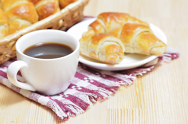 포토 JPG 해외이미지 접시 커피 음료 음식 빵 백그라운드 탁자 아침 디저트 주택 프레임 요리 사람없음 목재 컵 빛 갈색 바구니 초콜릿 꽃병 식사 카페 빵집 머그컵 껍질 흰색 신선 뜨거움 황금 달콤 아침식사 볼터치 컵받침 서비스 냅킨 카푸치노 에스프레소 프랑스어 점심식사 핸드메이드 많음 해외202004 해외포토 주간 나무 문자 식기 꽃 컬러 가구 컨셉 재료 건물 화장 상점 맛 받침대 파일형식 이미지허브