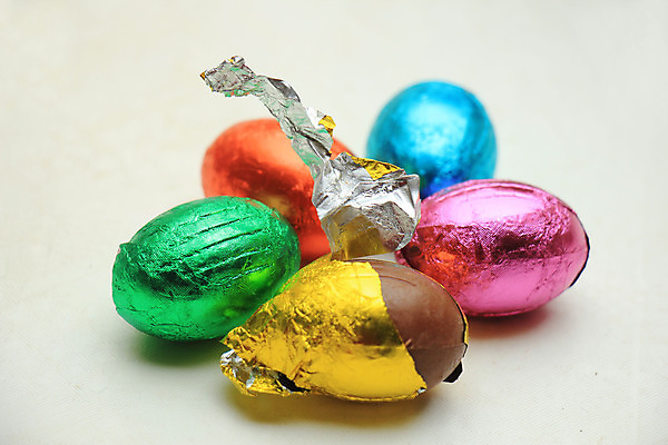 포토 JPG 해외이미지 음식 포장 근접촬영 사람없음 컬러풀 초콜릿 부활절계란 해외202004 해외포토 뷰포인트 컬러 디저트 부활절 계란 파일형식 이미지허브