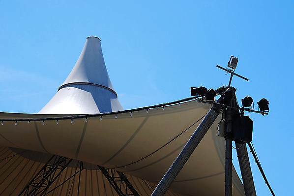 포토 JPG 해외이미지 문화 음악 백그라운드 하늘 전등 조명 미술 이벤트 사람없음 야외 빛 태양 콘서트 공연 발표 쇼 해외202004 해외포토 자연요소 문화예술 파일형식 이미지허브