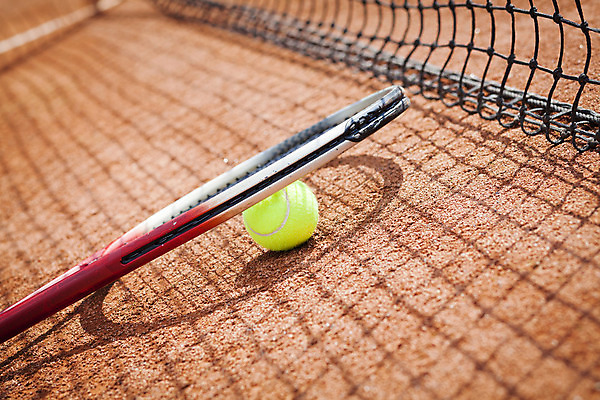 포토 JPG 해외이미지 직업 지구 선 스포츠 백그라운드 컨셉 공 놀이 서브 경기 취미 사람없음 야외 세트 운동 경쟁 장비 테니스 게임 라켓 그물 서비스 열정 먼지 점토 단절 법정 에이스 여의주 토너먼트 플레이어 해외202004 해외포토 감정 스포츠용품 건강 구기 파일형식 이미지허브