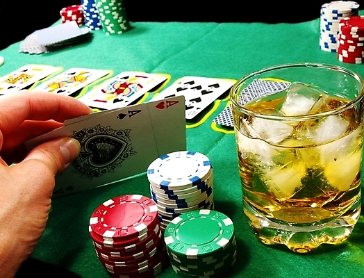 포토 JPG 해외이미지 손 음료 돈 일러스트 놀이 탁자 성공 사람없음 초록색 쌓기 얼음 검은색 게임 하트 마음 잡기 우승 신용카드 행운 도박 위험 삽 카지노 클럽 기회 포커 곤봉 고립 승자 에이스 해외202004 해외포토 자연요소 모양 스포츠용품 컬러 가구 컨셉 모션 신체부위 금융 최고 트럼프 재산 파일형식 이미지허브