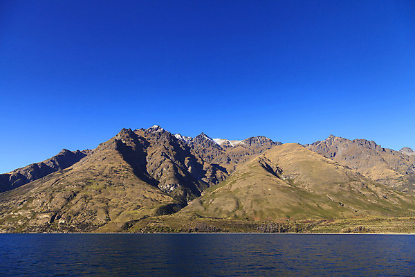 포토 JPG 해외이미지 호수 섬 여행 백그라운드 겨울 자연 하늘 새로움 산 풍경 사람없음 야외 물 파란색 반사 항구 맑음 가을 시골 반지 숲 언덕 뉴질랜드 타운 흐림 남쪽 내추럴 인기 절정 해외202004 해외포토 자연요소 계절 컬러 컨셉 장신구 교통시설 날씨 도시 오세아니아 방향 생태계 파일형식 이미지허브