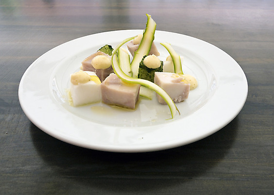 포토 JPG 해외이미지 접시 음식 조각 채소 육류 요리 사람없음 초록색 농장 식당 식사 저녁식사 흰색 토끼 신선 중앙 맛 그릴 자르기 굽기 준비 햄 아스파라거스 후추 점심식사 단백질 콜라비 회향 해외202004 해외포토 식물 식기 컬러 컨셉 농업 식재료 포유류 모션 주방용품 반려동물 상점 구이 향신료 영양소 파일형식 이미지허브