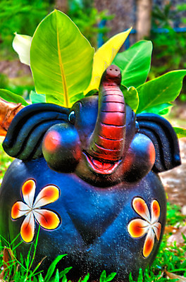 포토 JPG 해외이미지 동물 모델 캐릭터 디자인 공원 행복 아시아 야생동물 어린이 조각 장난 포유류 아프리카 태국 자연 놀이 코끼리 미술 풍경 사람없음 야외 장식 물 컬러풀 장난감 정원 사파리 장면 사바나 인공 해외202004 해외포토 자연요소 공공시설 감정 나라 컬러 문화예술 사람 생태계 파일형식 이미지허브