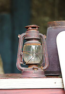 포토 JPG 해외이미지 백그라운드 유리 불 조명 그림자 사람없음 장식 빛 갈색 우주 금속 검은색 기계 장비 수확 골동품 흰색 시골 등불 램프 역사 휘발유 석유 휴대용 부식 복고 슛 연료 고립 구식 옛날 중고 화상 카피스페이스 해외202004 해외포토 자연요소 컬러 농업 재질 공백 상처 오브젝트 파일형식 이미지허브